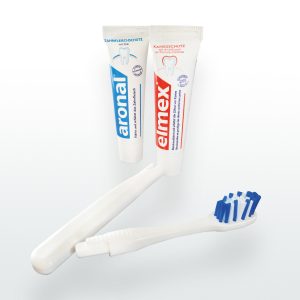 Taschenset-Reiseset-bedruckt-aronal-elmex-cpgaba-zahnarzt-zahnarztpraxis-give-away-zahnpflege-1C-Inhalt